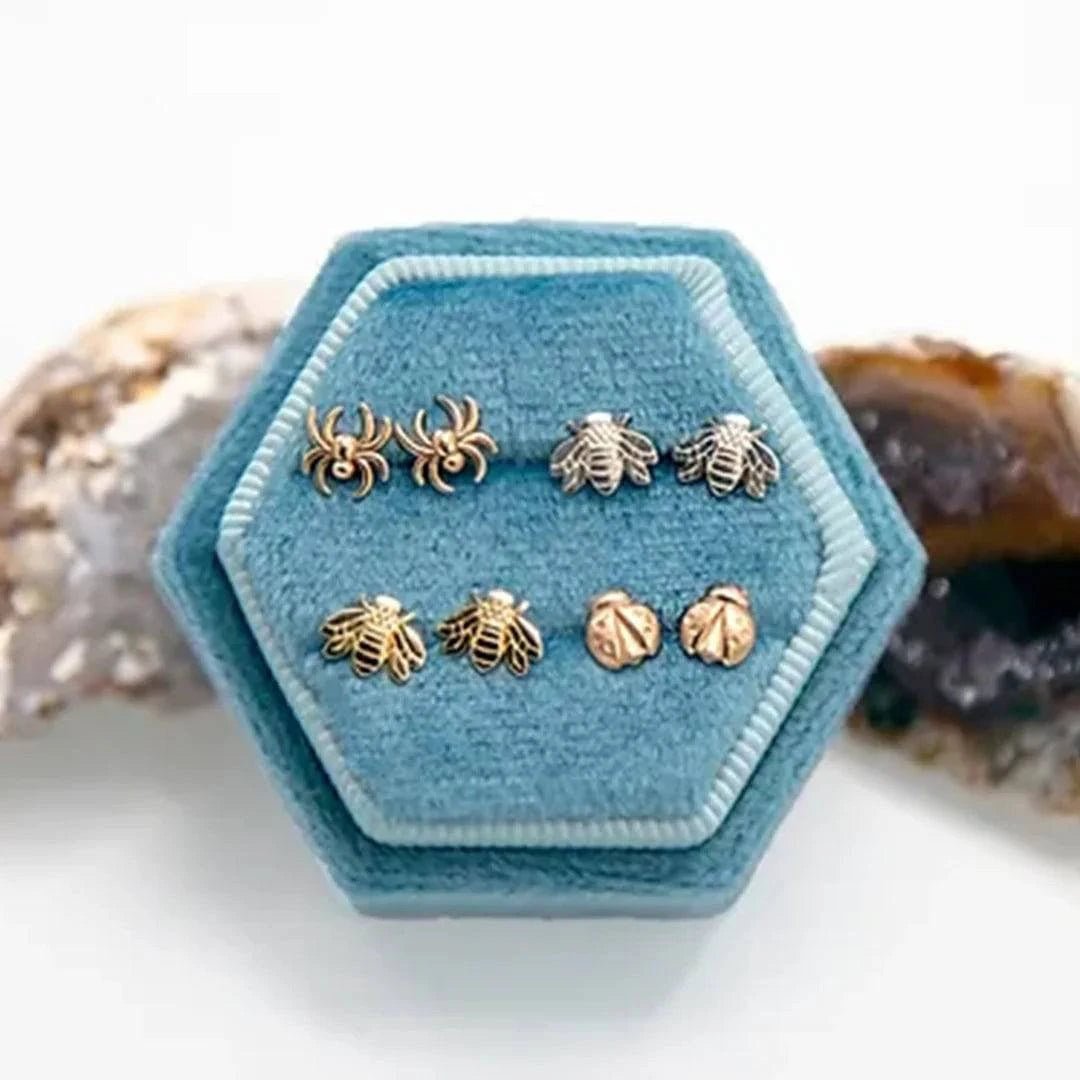 Spooky Spider Single Stud - Petra Star
