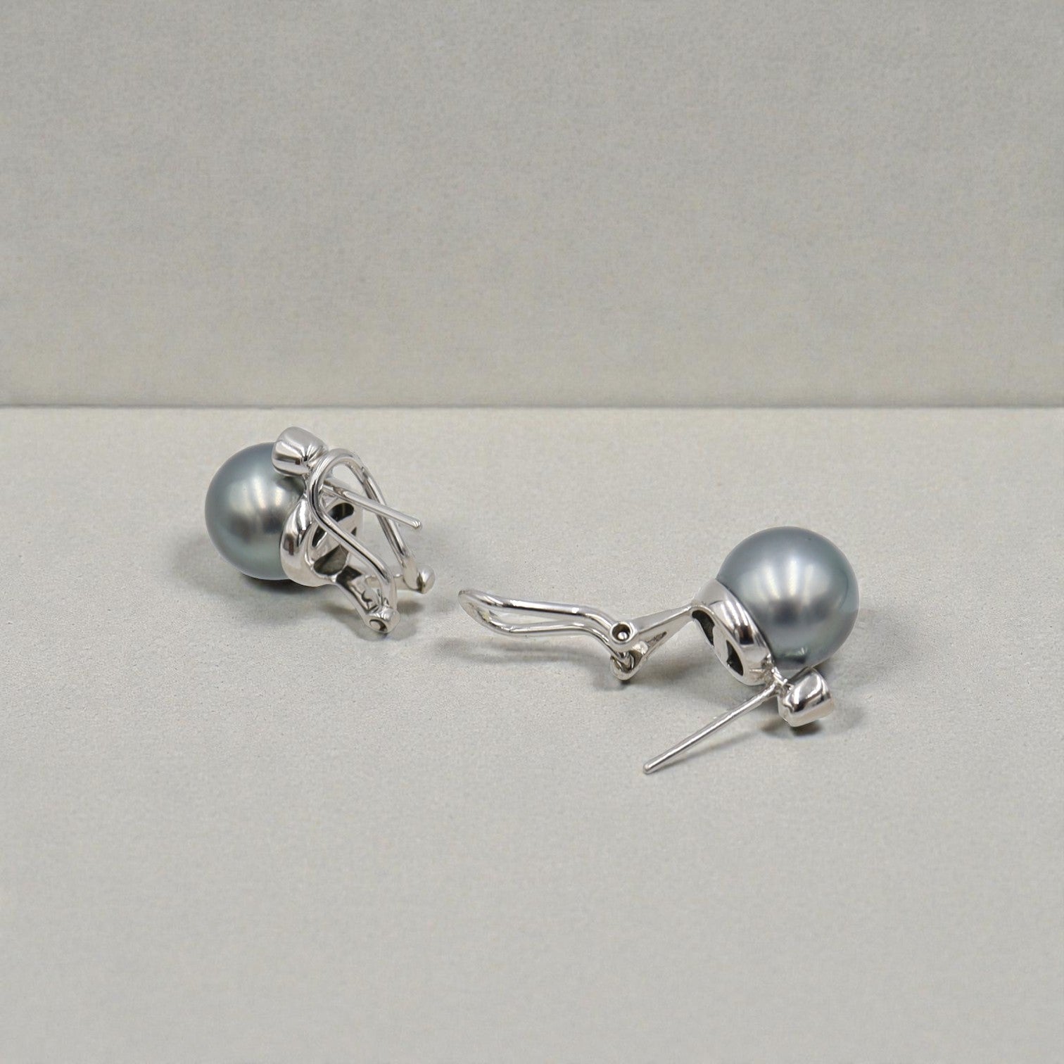 Tahitian Pearl and Diamond Stud Earrings in 18k White Gold - Petra Star