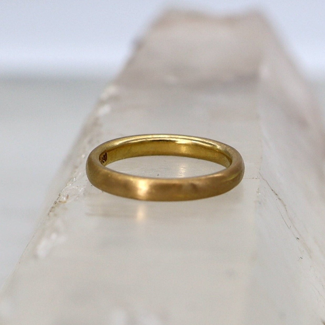 Victorian Band 22k Yellow Gold Hallmarked 1856 2.8 mm Wide Size 5.5 - Petra Star