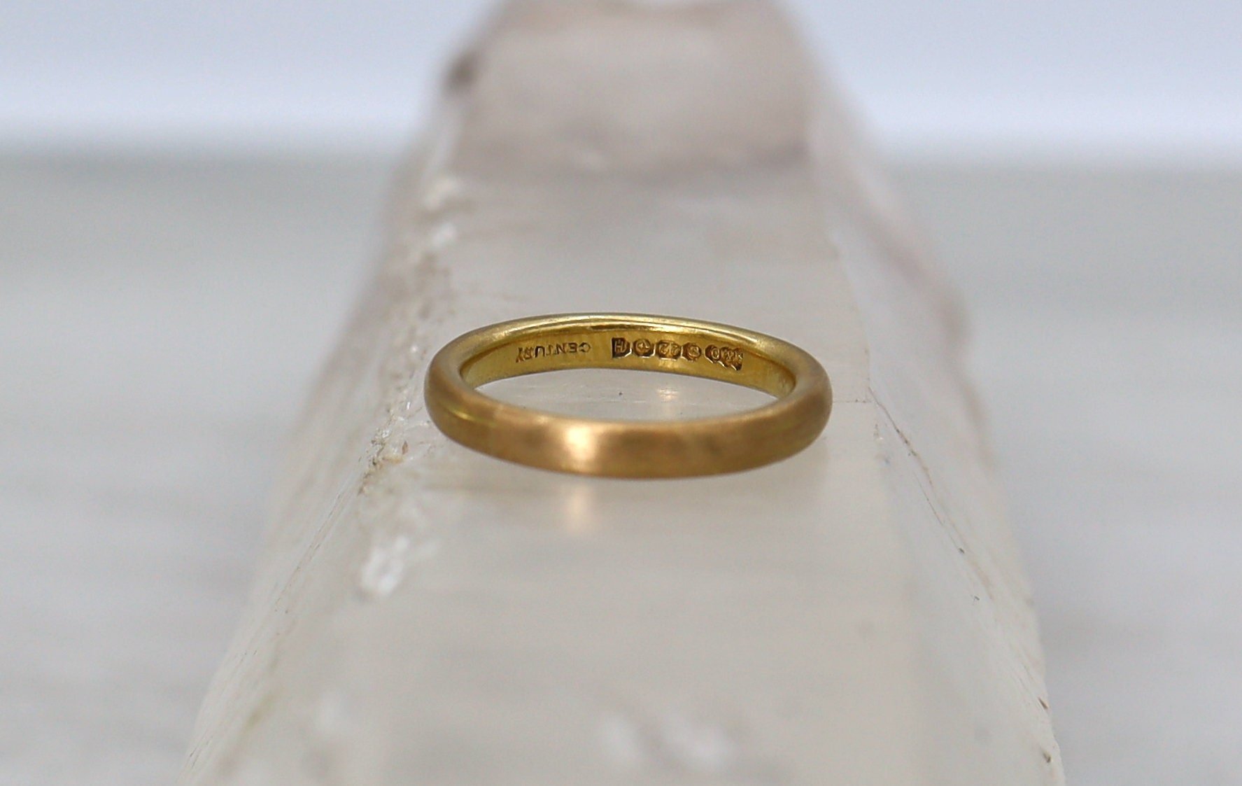 Victorian Band 22k Yellow Gold Hallmarked 1856 2.8 mm Wide Size 5.5 - Petra Star