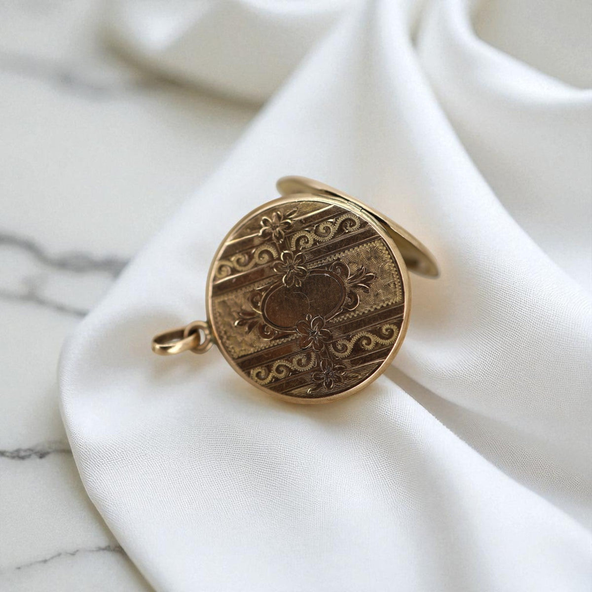 Victorian Gold Filled Locket - Petra Star
