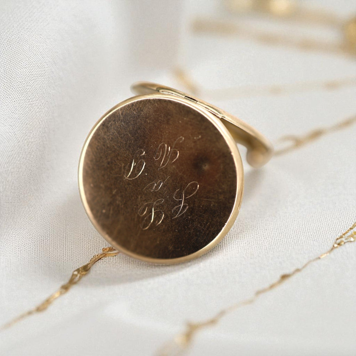 Victorian Gold Filled Locket - Petra Star