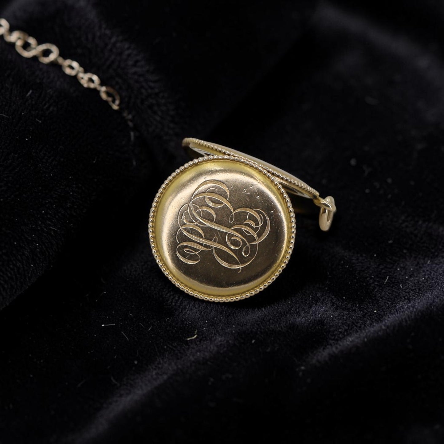 Antique Victorian 14k Gold Locket | Coin Edge | Engraved Monogram EJR | Petra Star - Petra Star