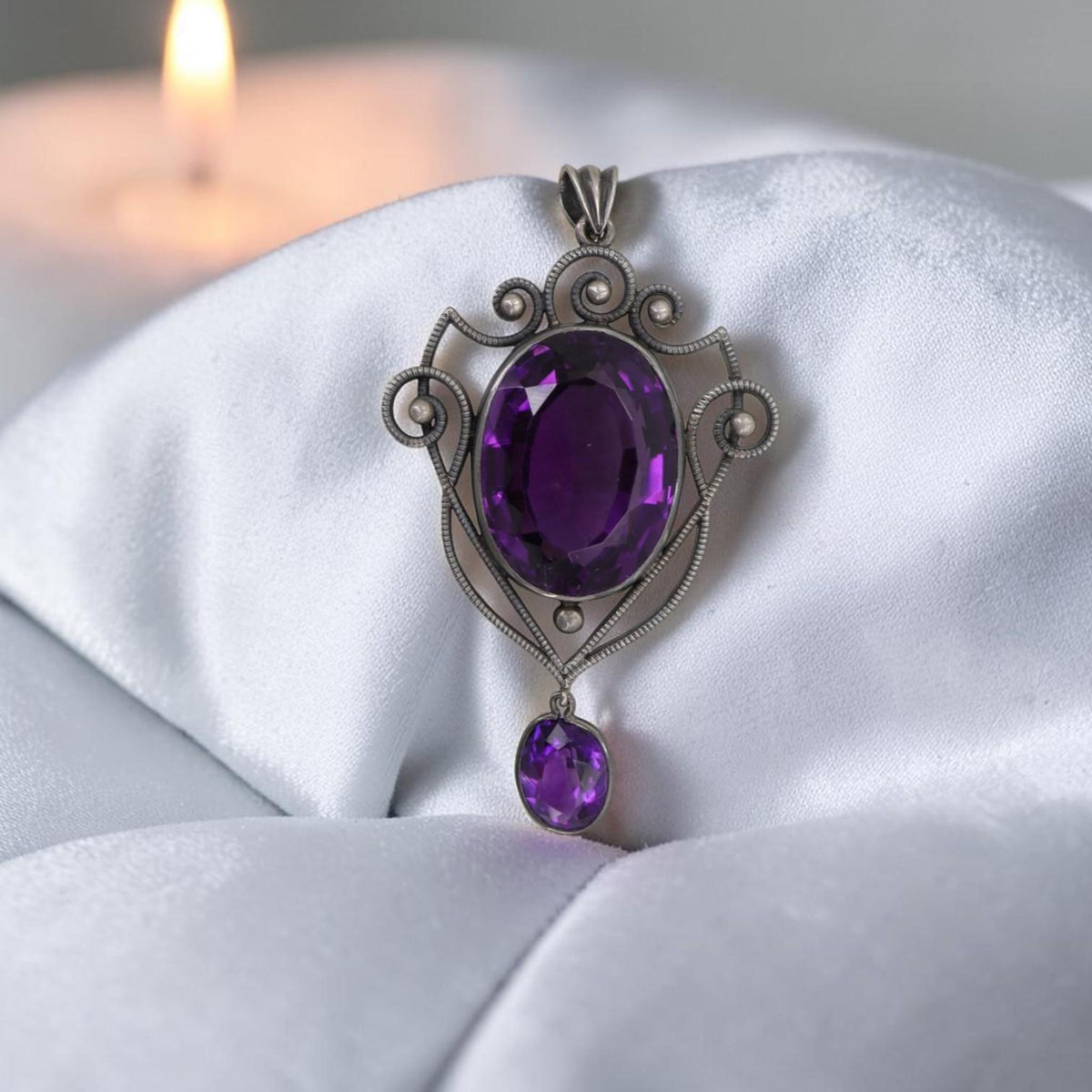 Victorian Oval-Cut Amethyst Necklace with Silver Scrollwork - 30 Carats Total - Petra Star