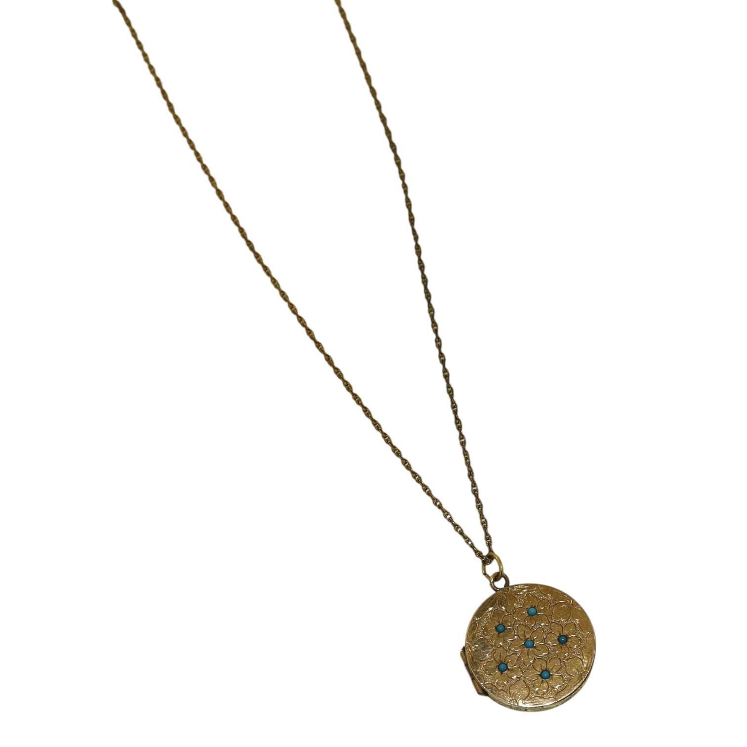 Victorian Picture Locket Pendant Charm Gold Filled - JL1838 - Petra Star