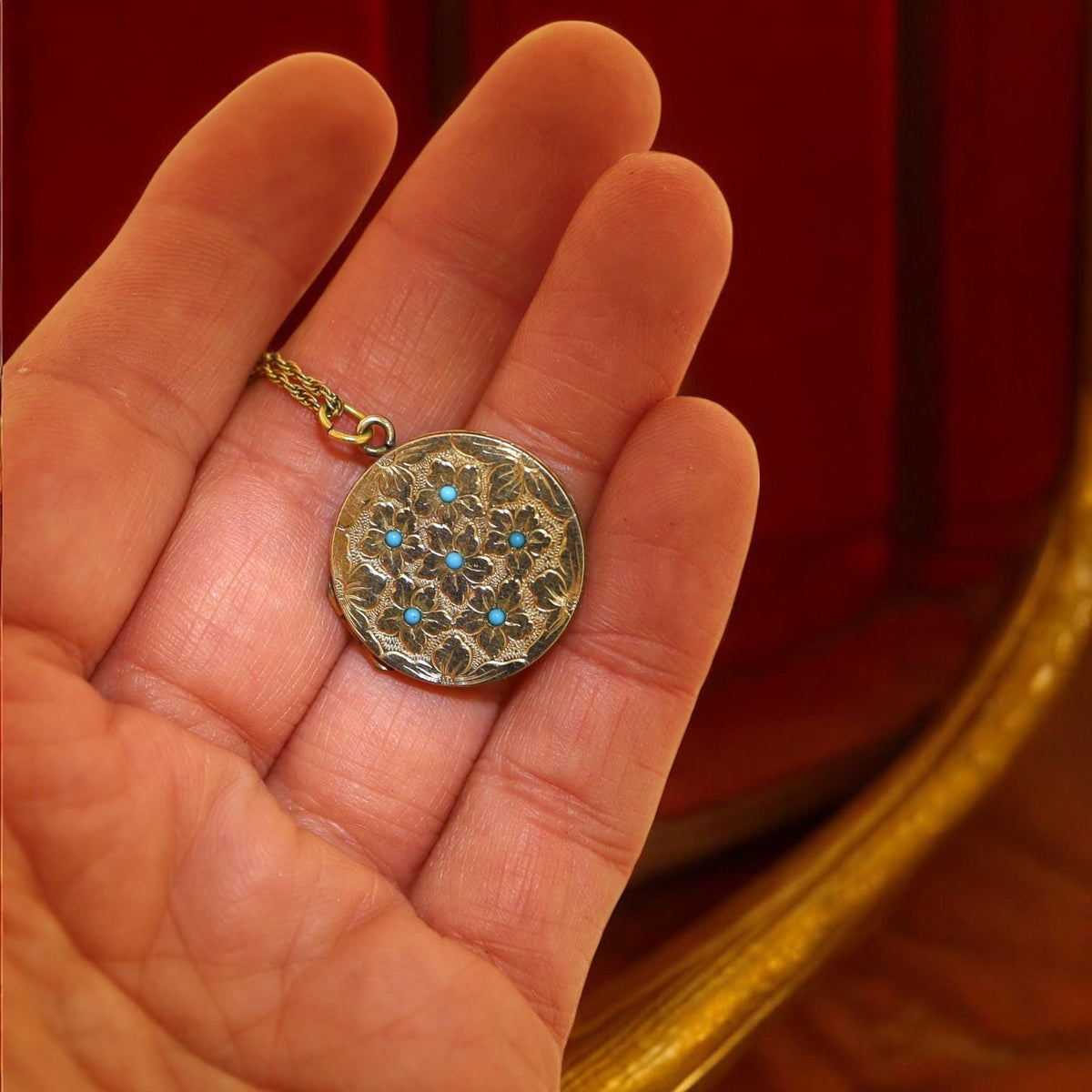 Victorian Picture Locket Pendant Charm Gold Filled - JL1838 - Petra Star