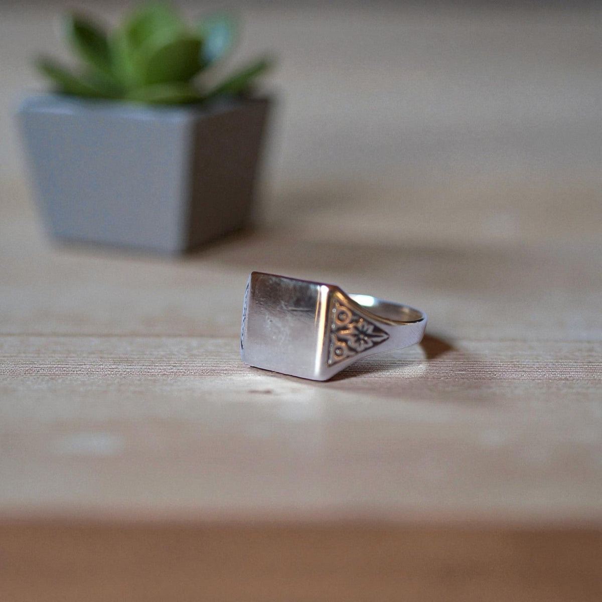 Victorian Signet Ring in 10k Rose Gold - Petra Star