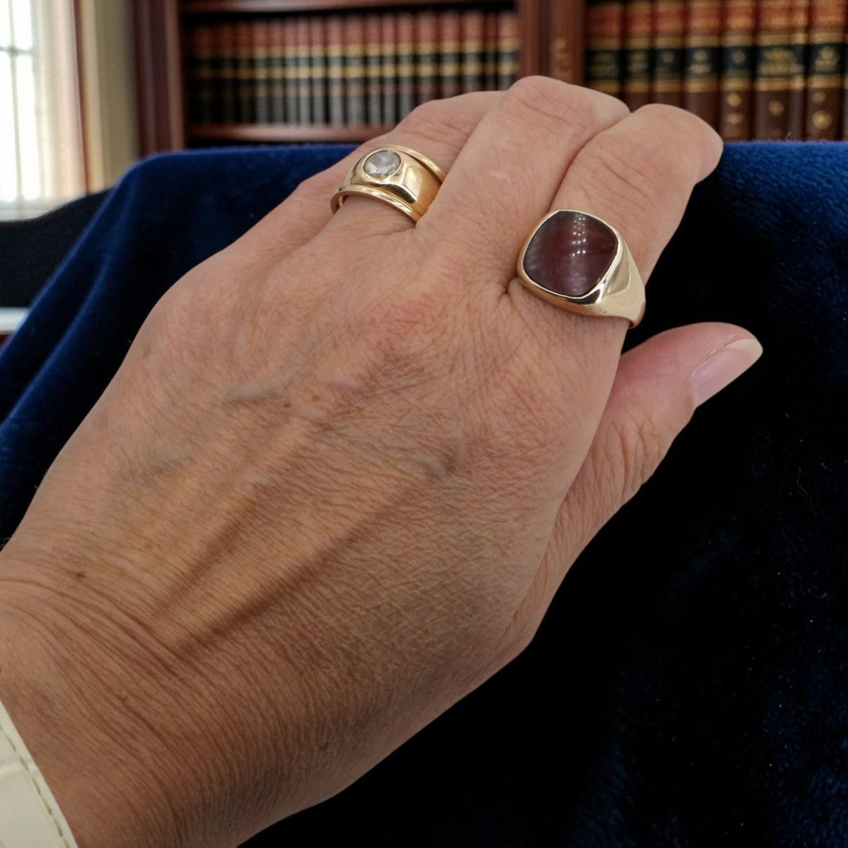Vintage 10K Yellow Gold Carnelian Signet Ring — Handmade, Circa 1950s–60s, Size 10.5 - Petra StarRing
