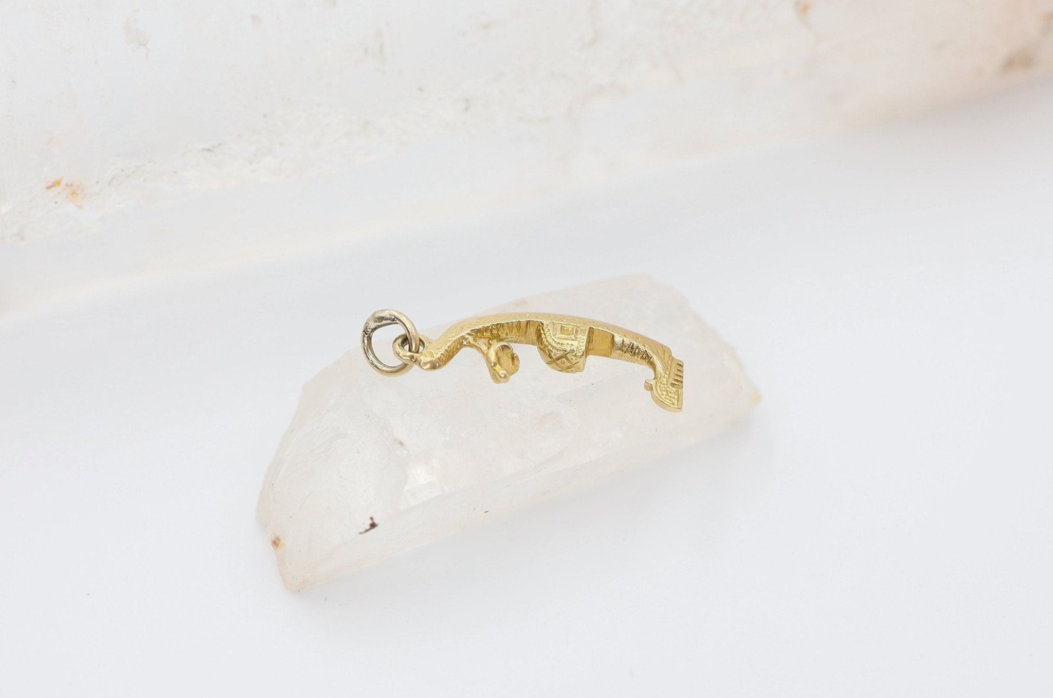Vintage 18k Gold Gondola Charm - Petra Star
