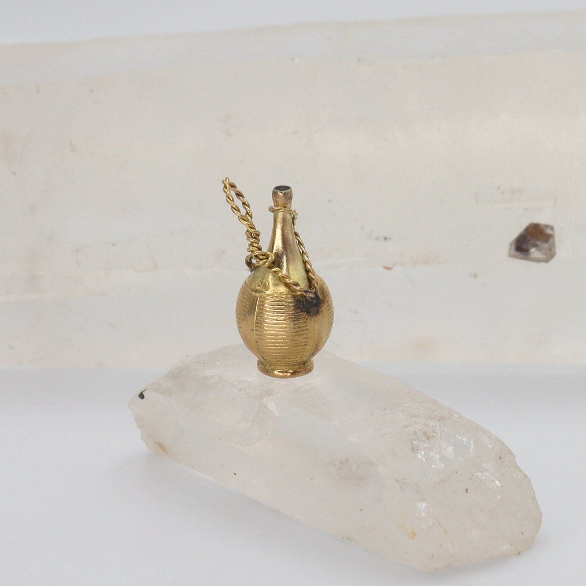 Vintage Chianti Charm 18k Yellow Gold - Petra Star