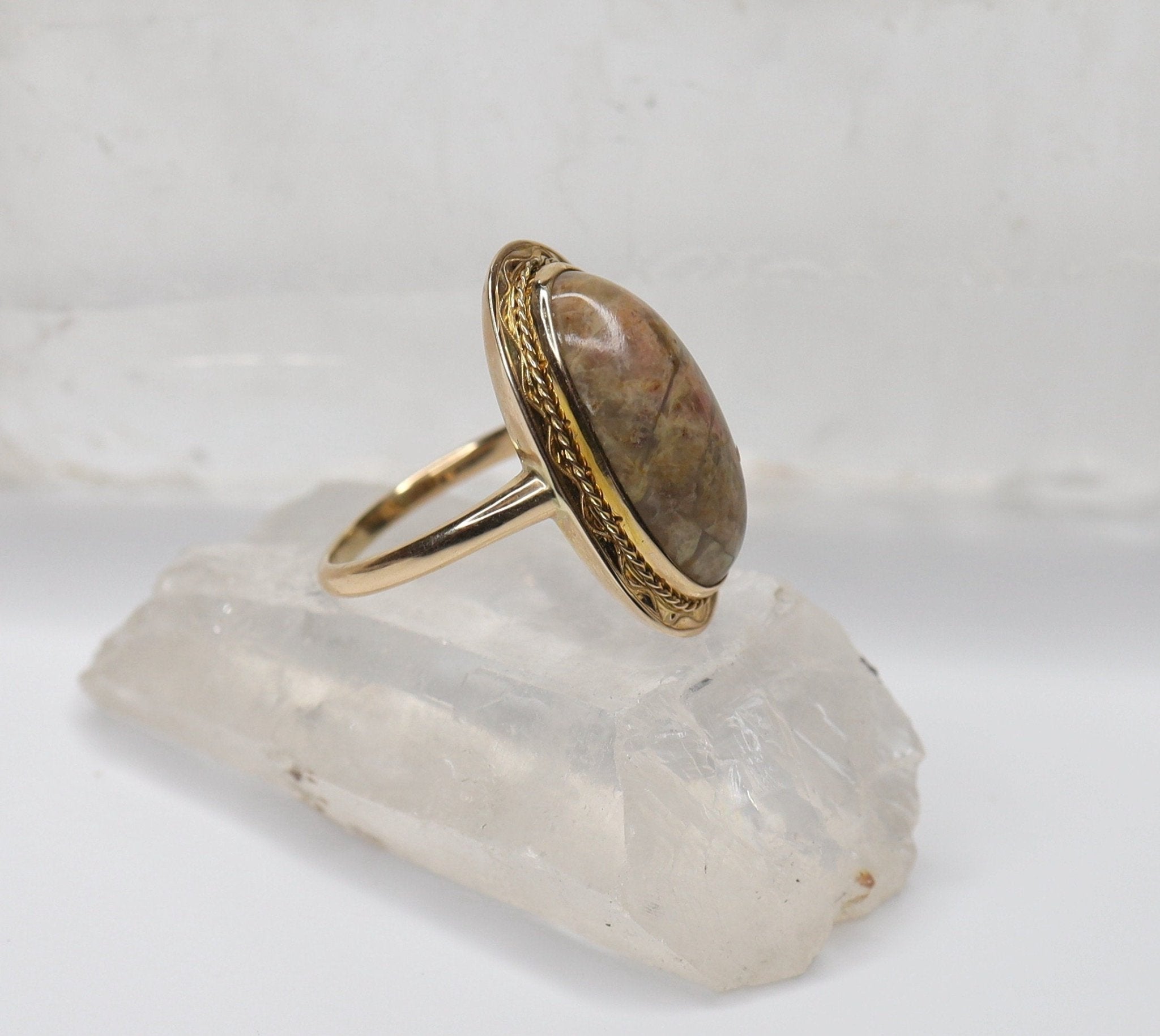 Vintage Jasper Ring 14k Yellow Gold Ring - Petra Star