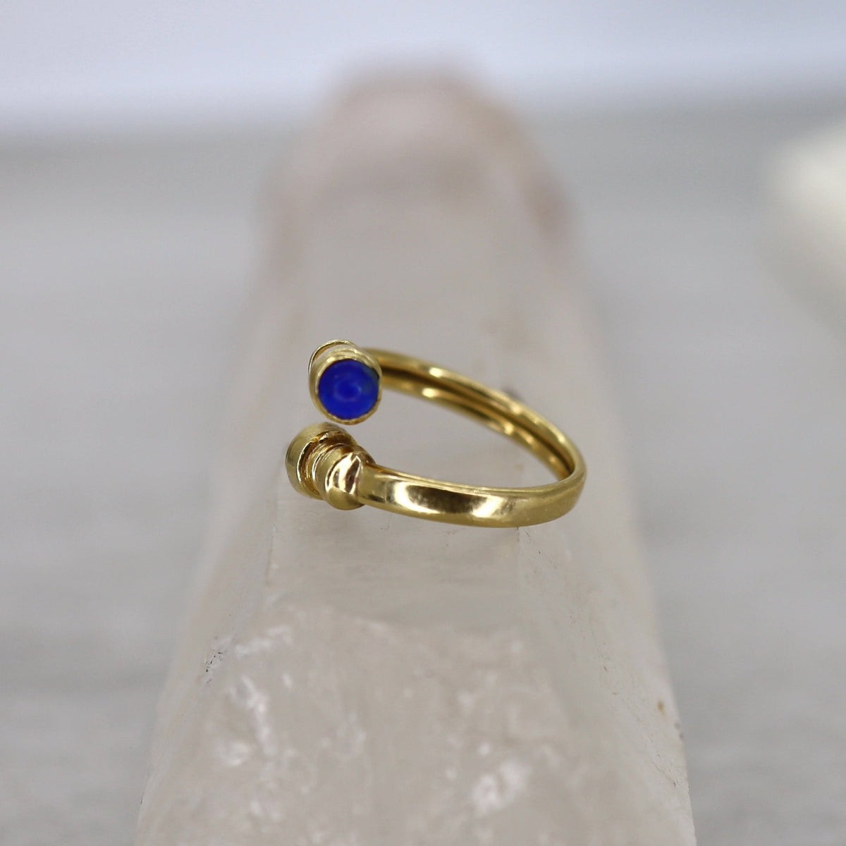 Vintage Lapis Bypass Ring 14k Yellow Gold - Petra Star
