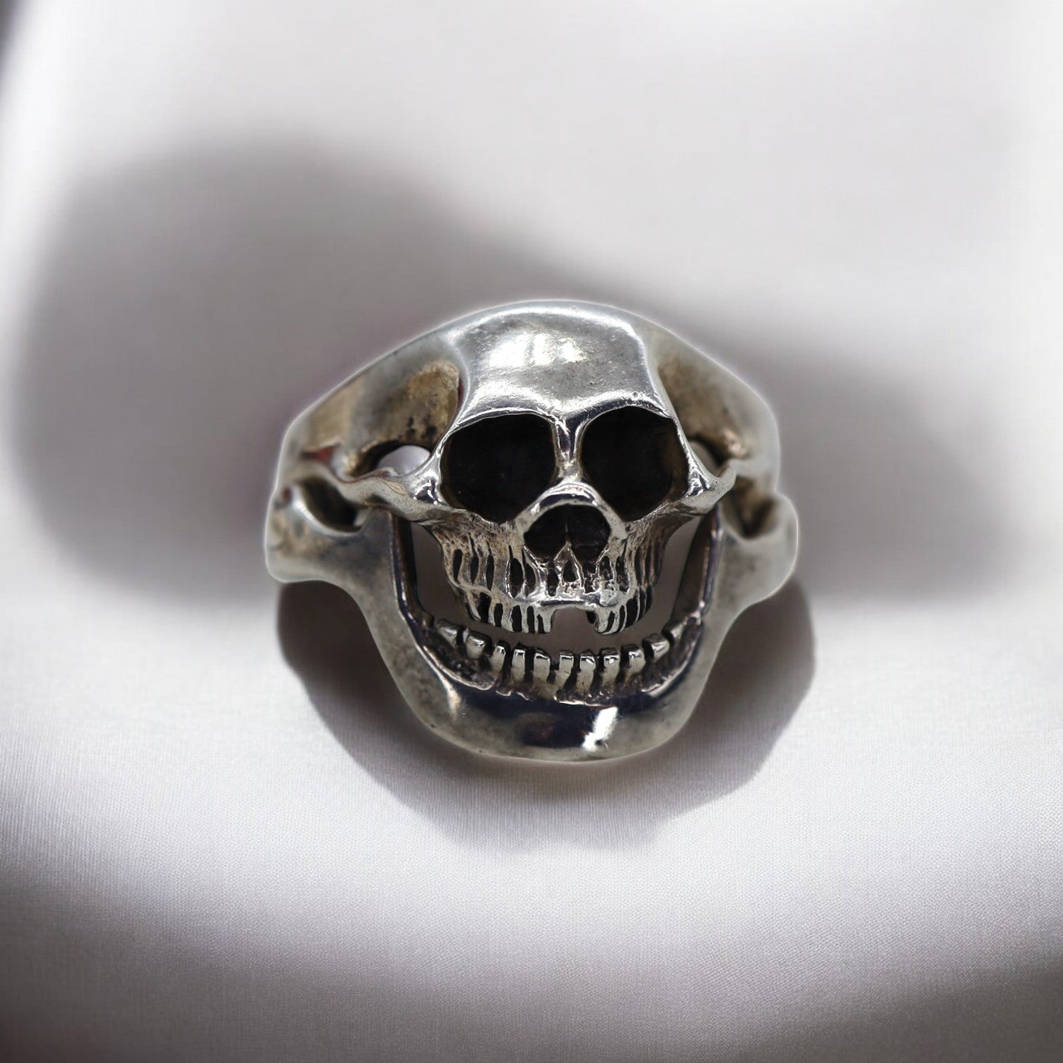 Vintage Silver Skull Ring - Petra Star